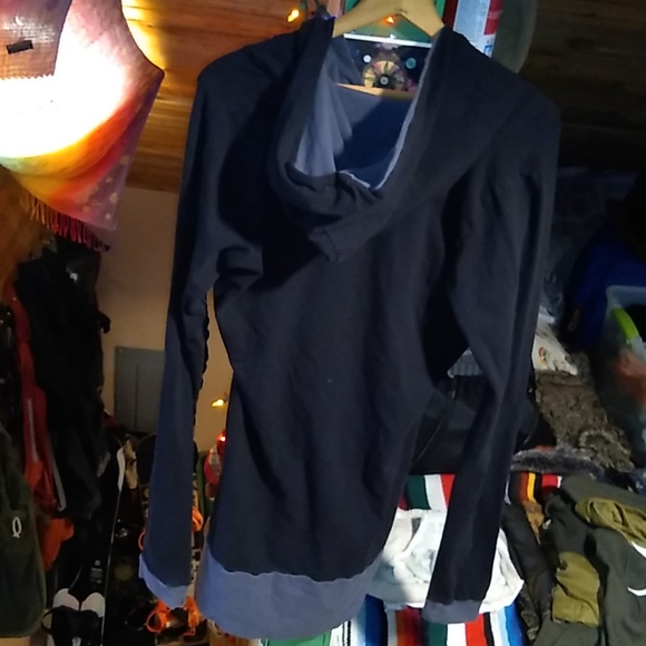 Jo on Etsy Thumbhole Tunic - Picture 3 of 4